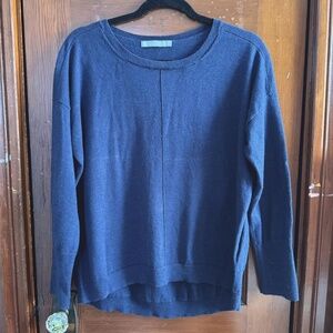 Incashmere blue crewneck sweater